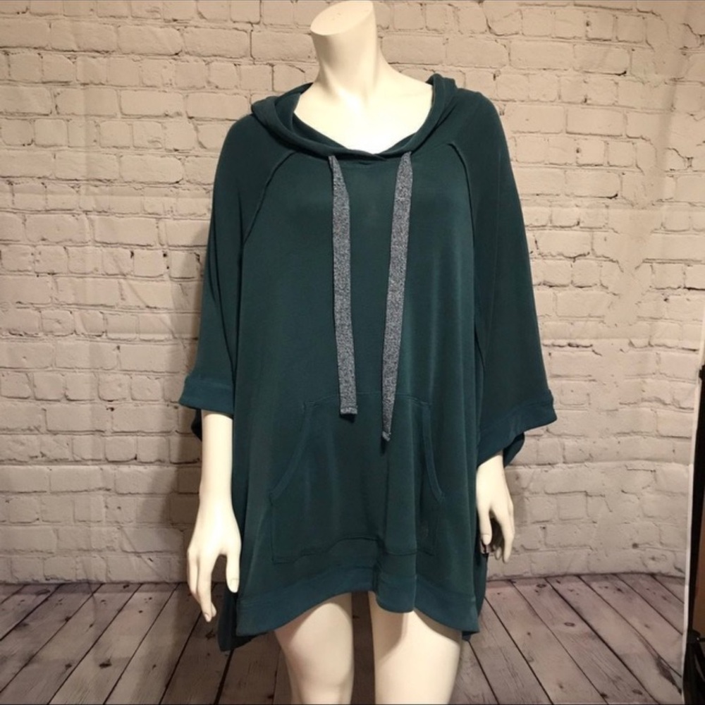 Free People OVERSIZED HOOD PANCHO SIZE SMALL NWT - Picture 4 of 10